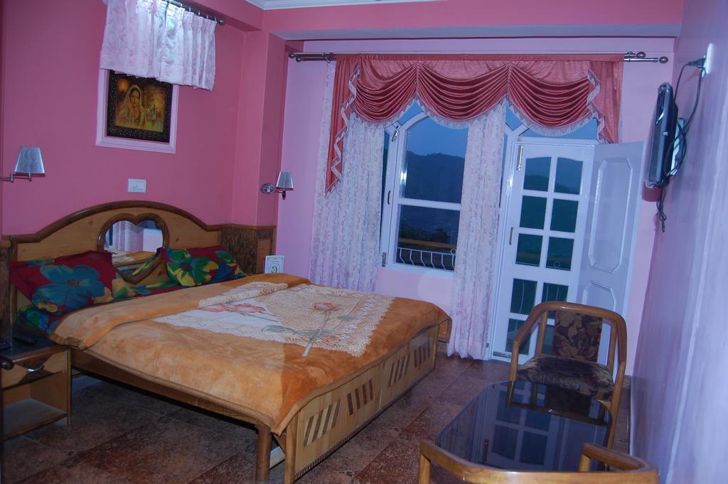Hotel Ashish Inn Kandāghāt 部屋 写真